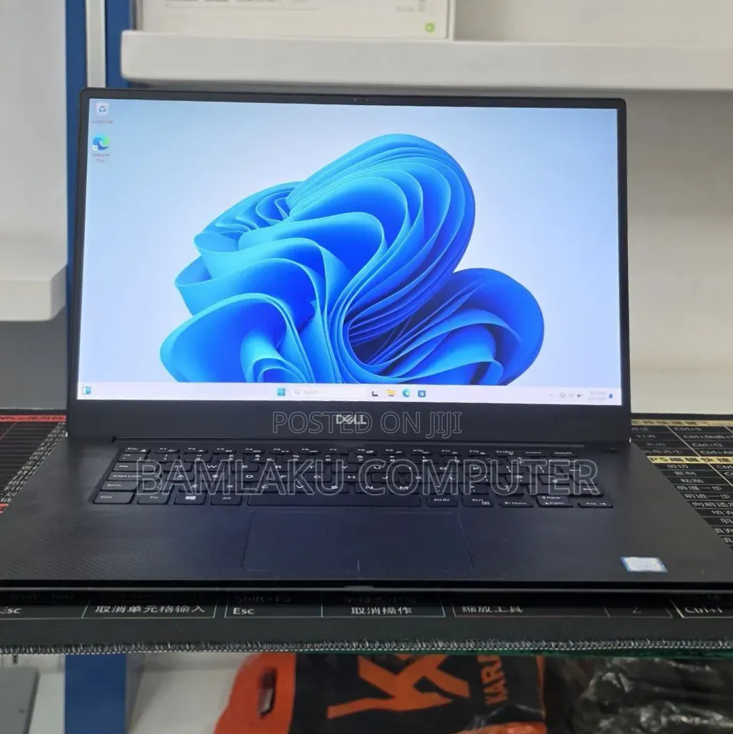 New Laptop Dell XPS 15 16GB Intel Core i5 SSD 512GB