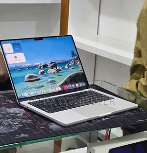New Laptop Apple MacBook Pro 2021 M1 16GB Apple M1 Pro SSD 512GB