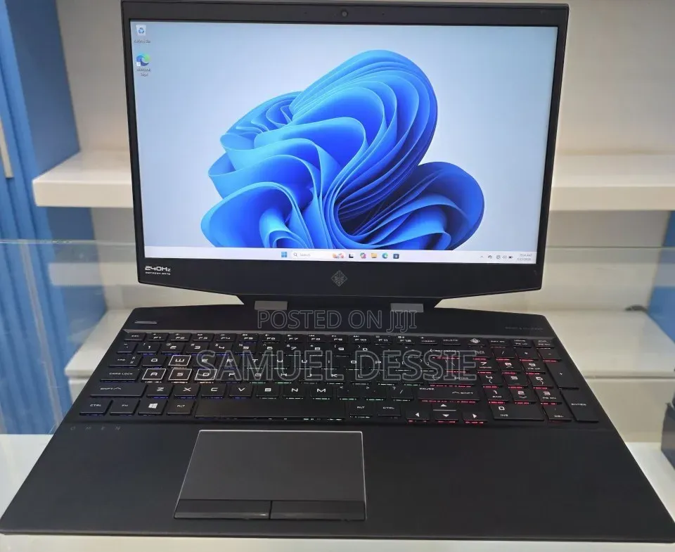 New Laptop HP Omen 15 16GB Intel Core i7 SSD 512GB