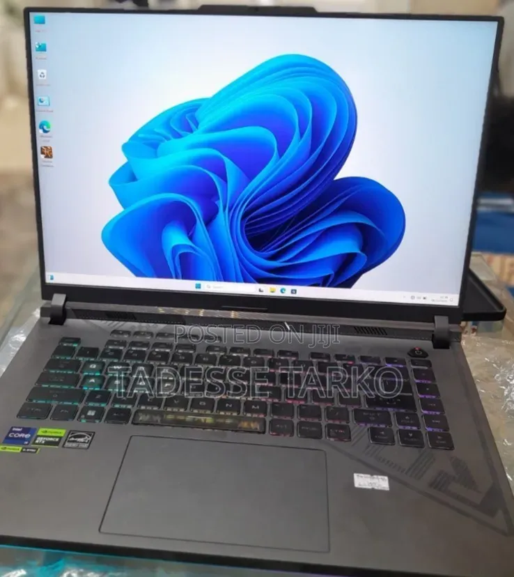 New Laptop Asus ROG Strix G18 32GB Intel Core i9 SSD 1T