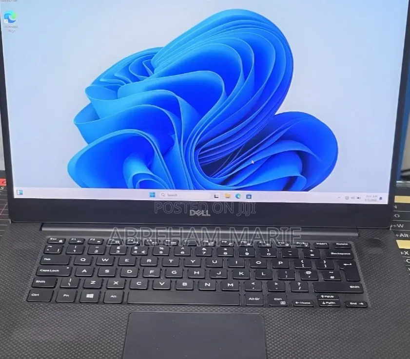 New Laptop Dell XPS 15 16GB Intel Core i5 SSD 512GB