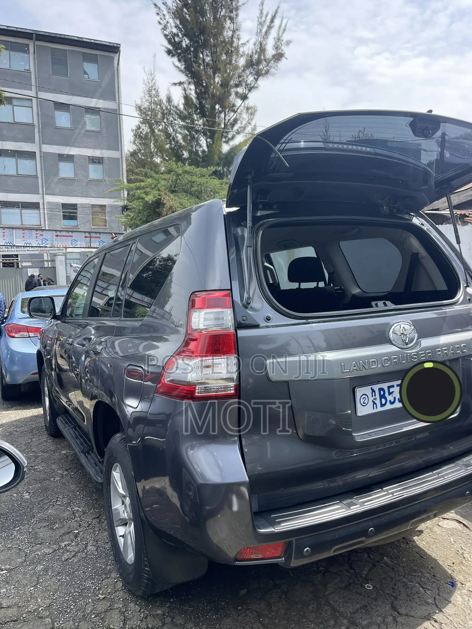 Toyota Land Cruiser Prado 4.0 Petrol TX 2015 Black