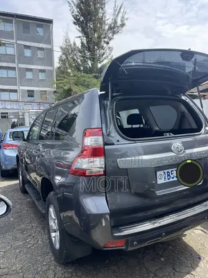 Toyota Land Cruiser Prado 4.0 Petrol TX 2015 Black