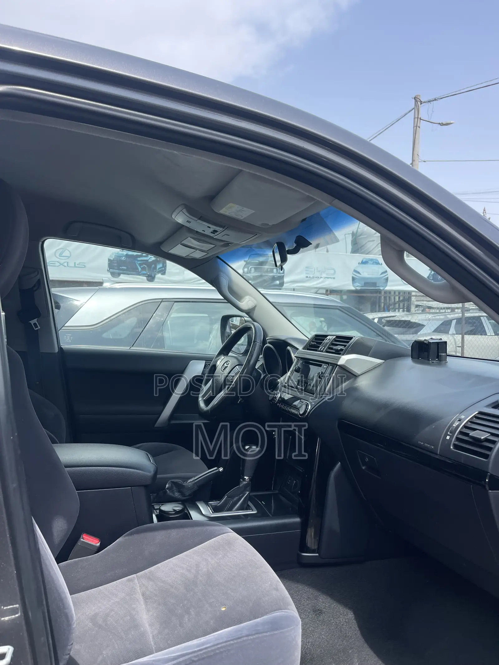 Toyota Land Cruiser Prado 4.0 Petrol TX 2015 Black