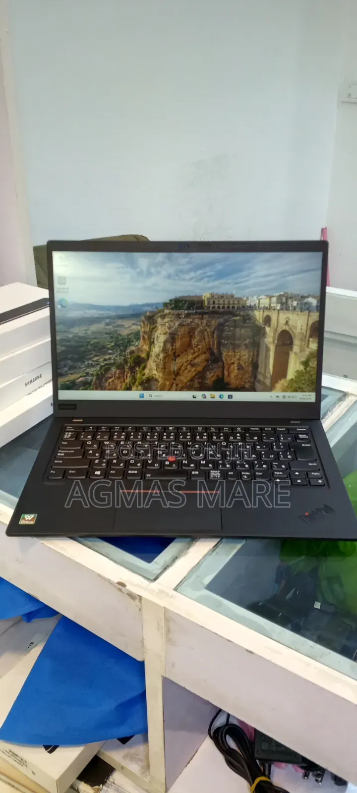 New Laptop Lenovo ThinkPad X1 Carbon 16GB Intel Core i7 SSD 512GB