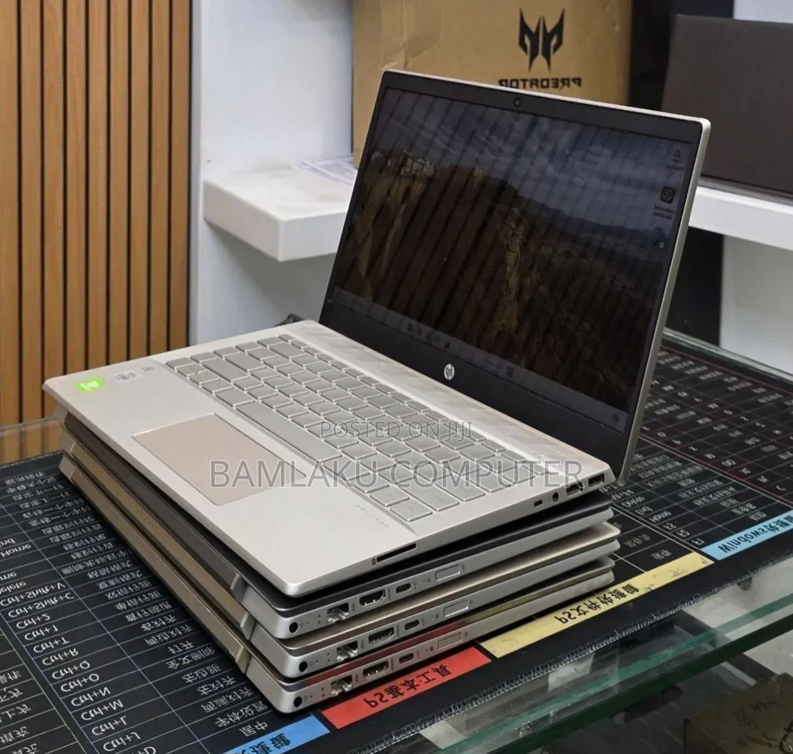 New Laptop HP Pavilion 15 8GB Intel Core i5 SSD 512GB