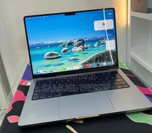 New Laptop Apple MacBook Pro 2023 M3 8GB Apple M3 SSD 512GB