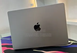 New Laptop Apple MacBook Pro 2023 M3 8GB Apple M3 SSD 512GB