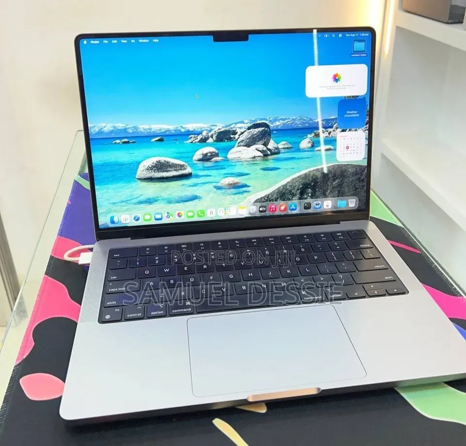 New Laptop Apple MacBook Pro 2023 M3 8GB Apple M3 SSD 512GB