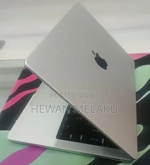 New Laptop Apple MacBook Pro 2021 M1 16GB Apple M1 Pro SSD 512GB