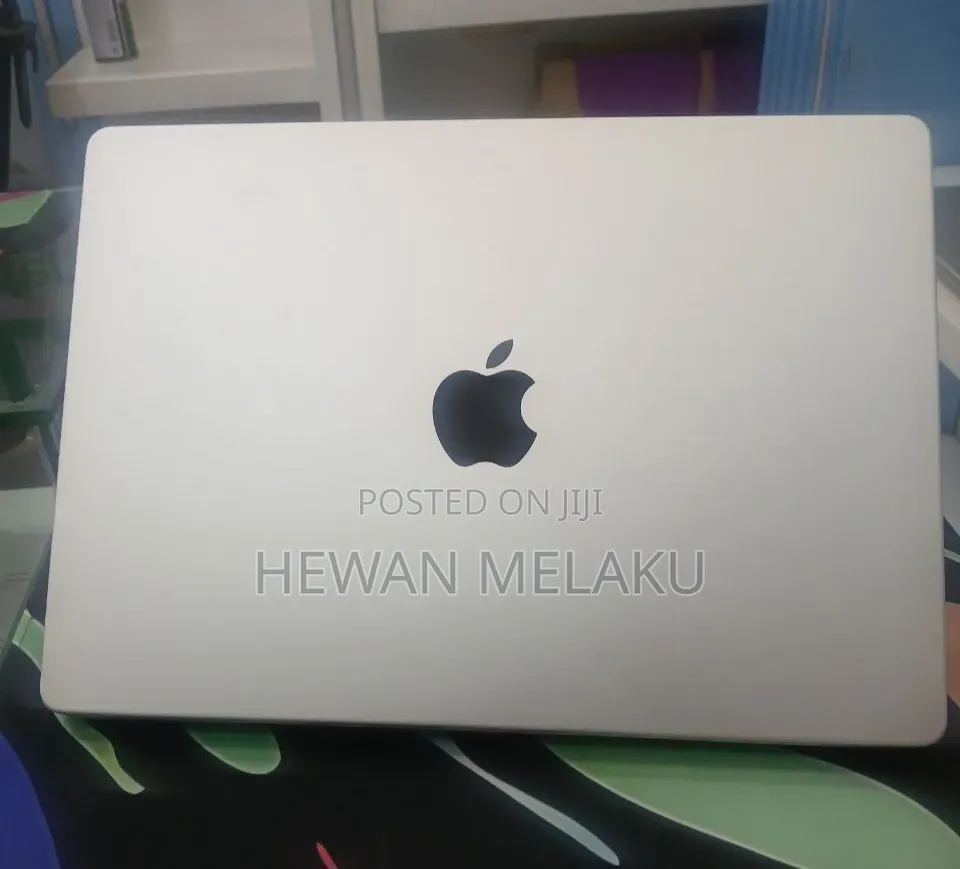 New Laptop Apple MacBook Pro 2021 M1 16GB Apple M1 Pro SSD 512GB
