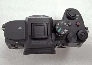 Sony 7 IV Sensor Resolution:- 33 Megapixel8