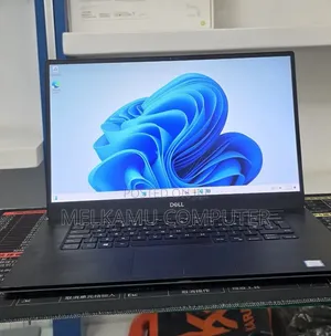 New Laptop Dell XPS 15 16GB Intel Core i5 SSD 512GB