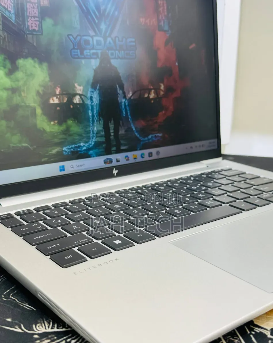New Laptop HP EliteBook 840 G8 16GB Intel Core i7 SSD 512GB