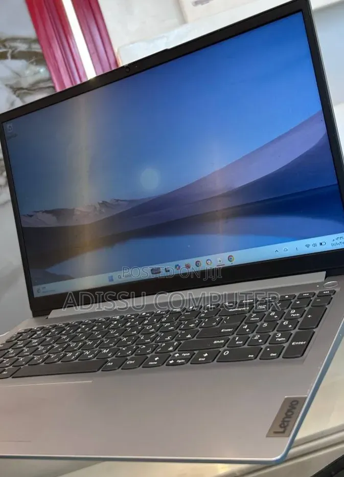New Laptop Lenovo IdeaPad 1 4GB Intel Core i5 SSD 256GB