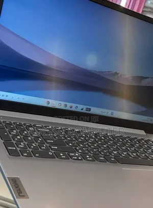 New Laptop Lenovo IdeaPad 1 4GB Intel Core i5 SSD 256GB