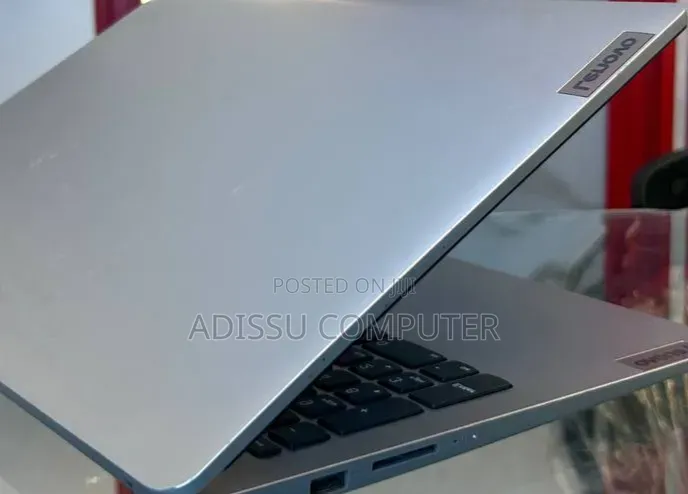 New Laptop Lenovo IdeaPad 1 4GB Intel Core i5 SSD 256GB