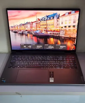 New Laptop Lenovo Yoga 7i 16GB Intel Core i7 SSD 512GB