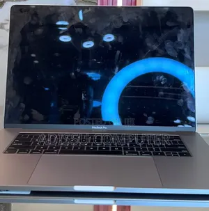 New Laptop Apple MacBook Pro 2018 16GB Intel Core i7 SSD 512GB