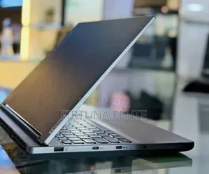 New Laptop Lenovo Legion 5 1GB AMD Ryzen 7 SSD 512GB