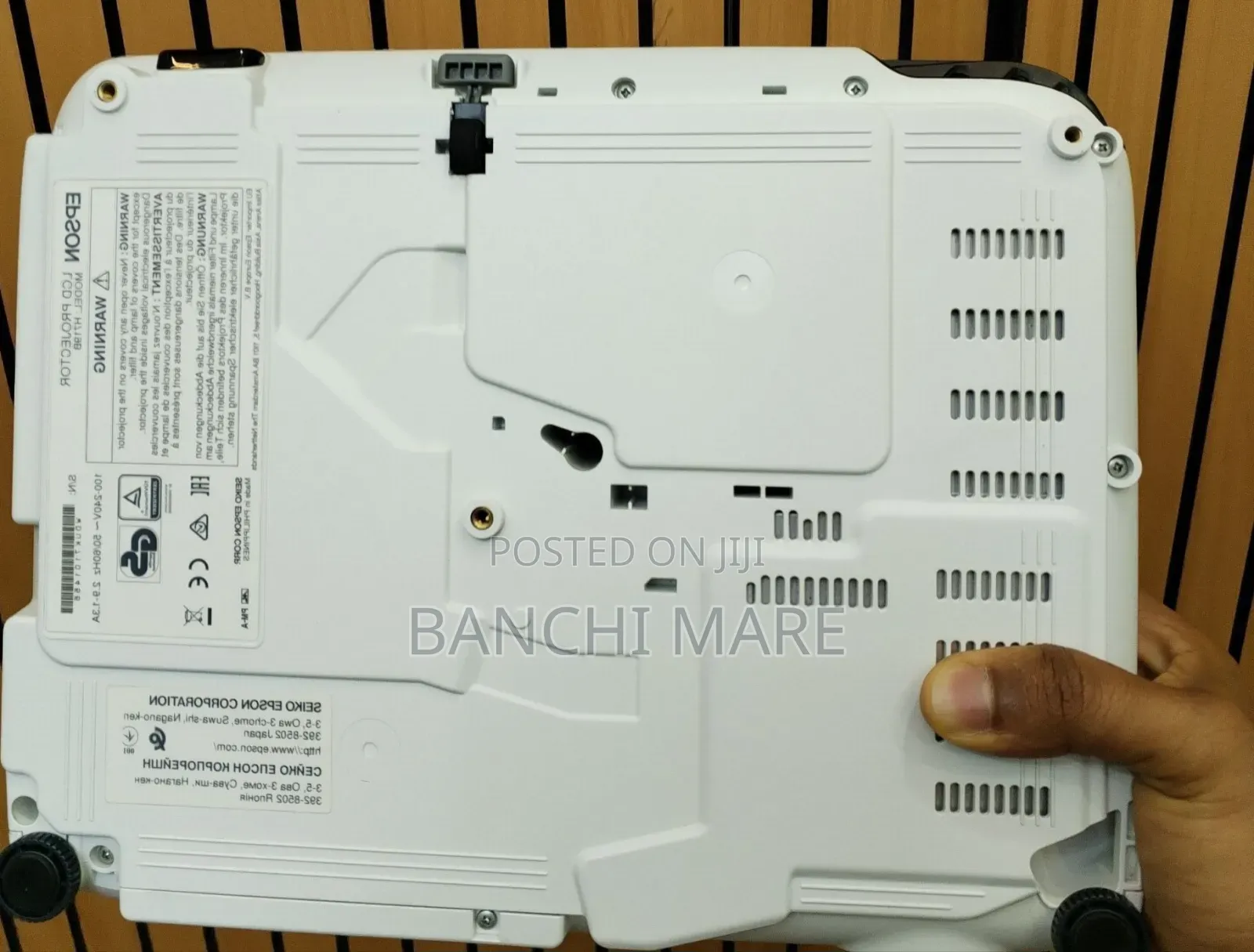 EPSON Projector Model Name: EB-S31 Has : Bag