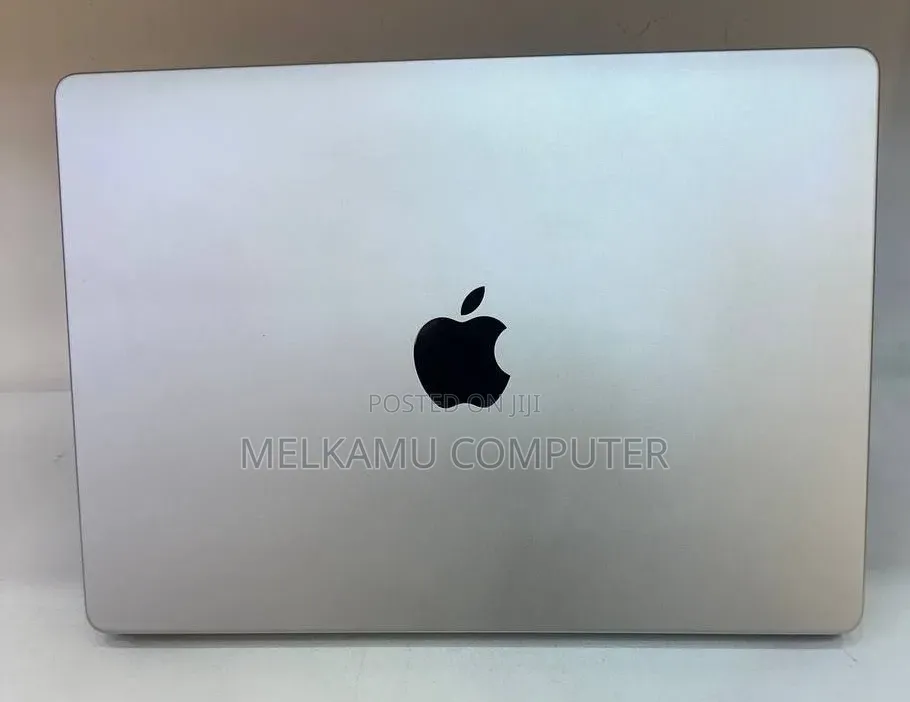 New Laptop Apple MacBook Pro 2023 M3 8GB Apple M3 SSD 512GB