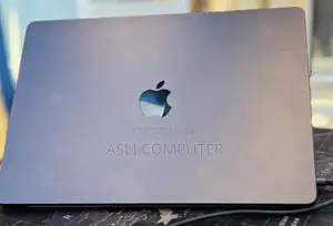 New Laptop Apple MacBook Air 2024 M3 8GB Apple M3 SSD 256GB