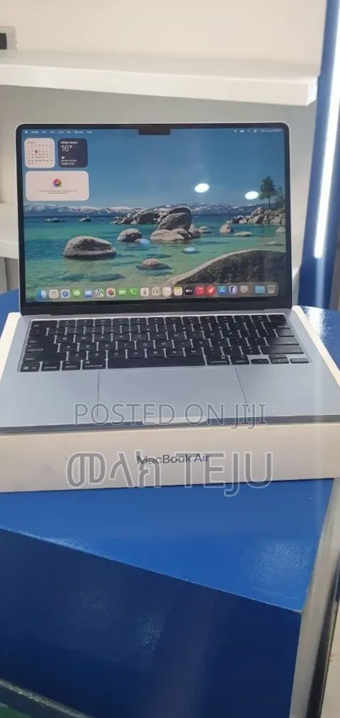 New Laptop Apple MacBook Air 2025 M4 16GB Apple M4 SSD 512GB