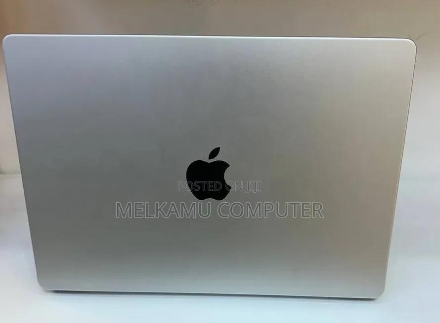 New Laptop Apple MacBook Pro 2023 M3 8GB Apple M3 SSD 512GB