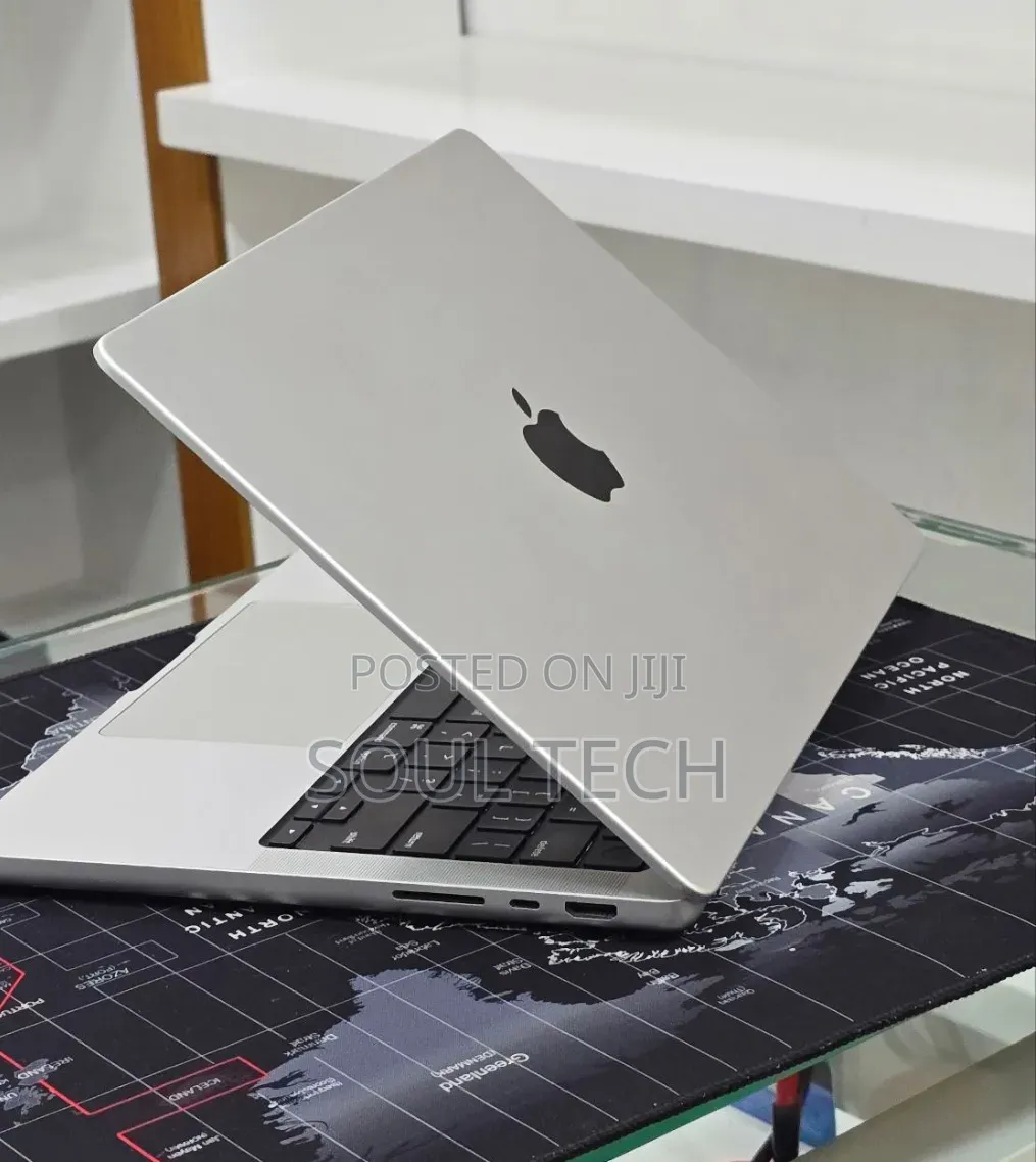 New Laptop Apple MacBook Pro 2021 M1 32GB Apple M1 Pro SSD 512GB