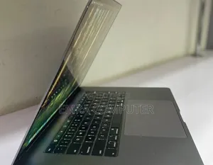 New Laptop Apple MacBook Pro 2019 16GB Intel Core i9 SSD 1T