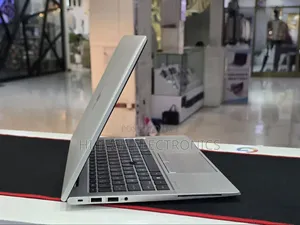 New Laptop HP EliteBook 840 G8 16GB Intel Core i5 SSD 512GB