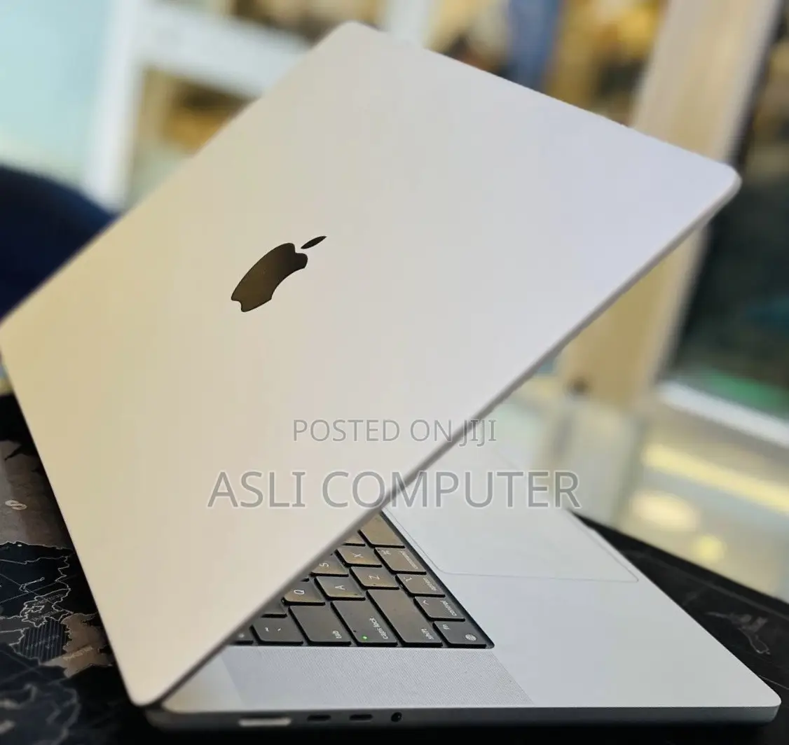 New Laptop Apple MacBook Pro 2021 M1 Max 32GB Apple M1 SSD 1T