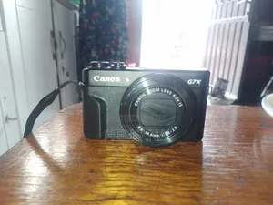 Canon G7x Mark II