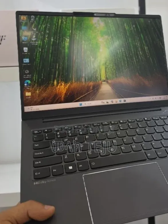 New Laptop Lenovo ThinkPad X1 Carbon Gen11 16GB Intel Core i7 SSD 512GB