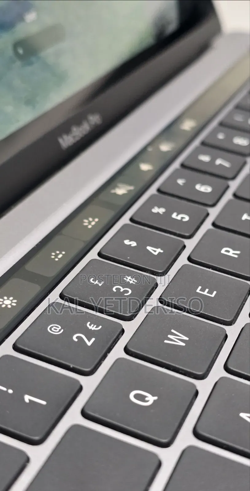 New Laptop Apple MacBook Pro 2021 M1 8GB Apple M1 SSD 512GB