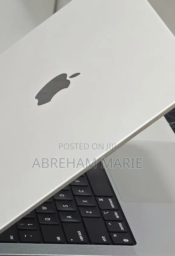 New Laptop Apple MacBook Pro 2021 M1 32GB Nvidia SSD 512GB