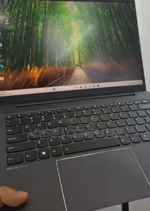 New Laptop Lenovo ThinkPad X1 Carbon Gen11 16GB Intel Core i7 SSD 512GB
