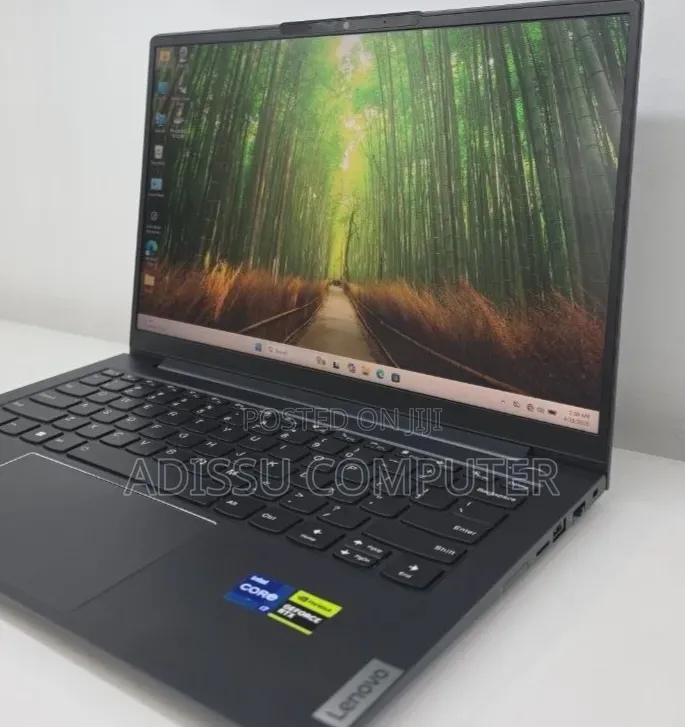 New Laptop Lenovo ThinkPad X1 Carbon Gen11 16GB Intel Core i7 SSD 512GB