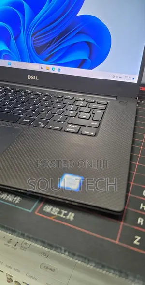 New Laptop Dell XPS 15 7590 16GB Intel Core i5 SSD 512GB