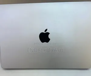 New Laptop Apple MacBook Pro 2024 M3 8GB Apple M3 Pro SSD 512GB