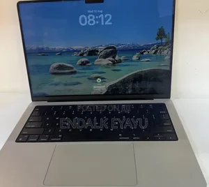 New Laptop Apple MacBook Pro 2024 M3 8GB Apple M3 Pro SSD 512GB