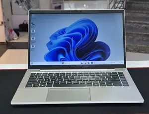 New Laptop HP EliteBook 840 G8 16GB Intel Core i5 SSD 512GB