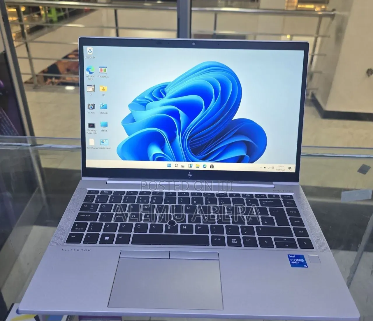 New Laptop HP EliteBook 840 G8 16GB Intel Core i5 SSD 512GB
