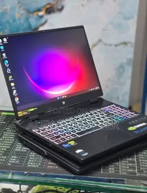 New Laptop Acer Predator Helios Neo 16 16GB Intel Core i7 SSD 512GB