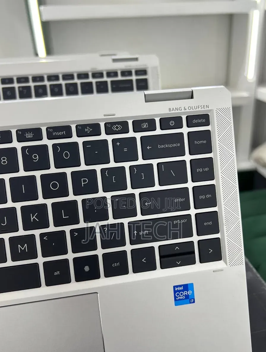 New Laptop HP EliteBook 1040 G8 32GB Intel Core i7 SSD 512GB