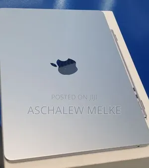 New Laptop Apple MacBook Air 2025 M4 16GB Apple M4 SSD 512GB