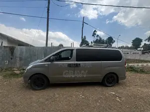 Hyundai Starex 2012 Silver