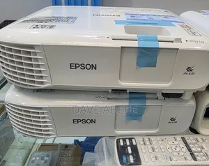 Brand New EPSON Projector Model Name: CB-x49