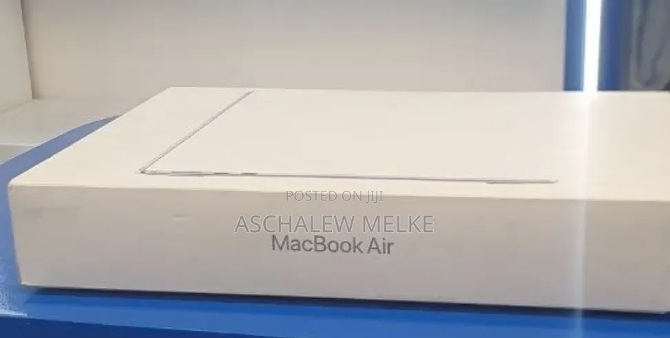 New Laptop Apple MacBook Air 2025 M4 16GB Apple M4 SSD 512GB